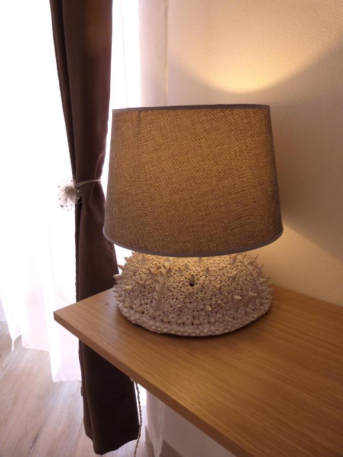 Clelia'S Boutique Rooms & Suites ラ・マッダレーナ エクステリア 写真
